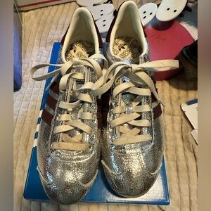 Adidas Country OG metallic silver shoes 7